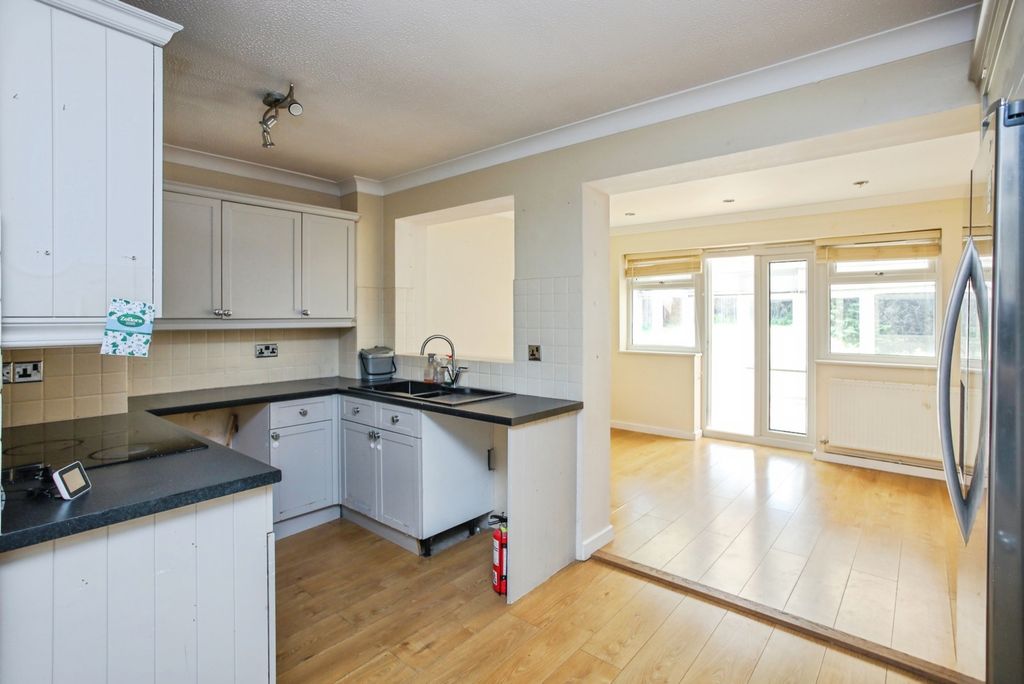 Property photo 3 of 15 Pbox-Img.Jpg