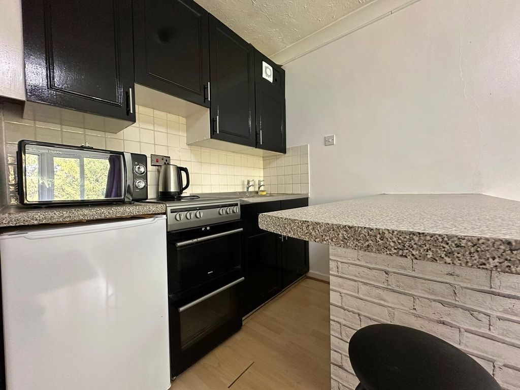 Property photo 3 of 5 Picture No. 05