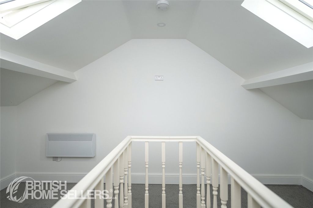 Property photo 2 of 9 Picture No. 05