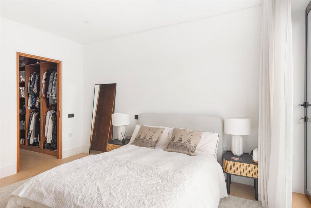 Property photo 3 of 17 Picture No. 07