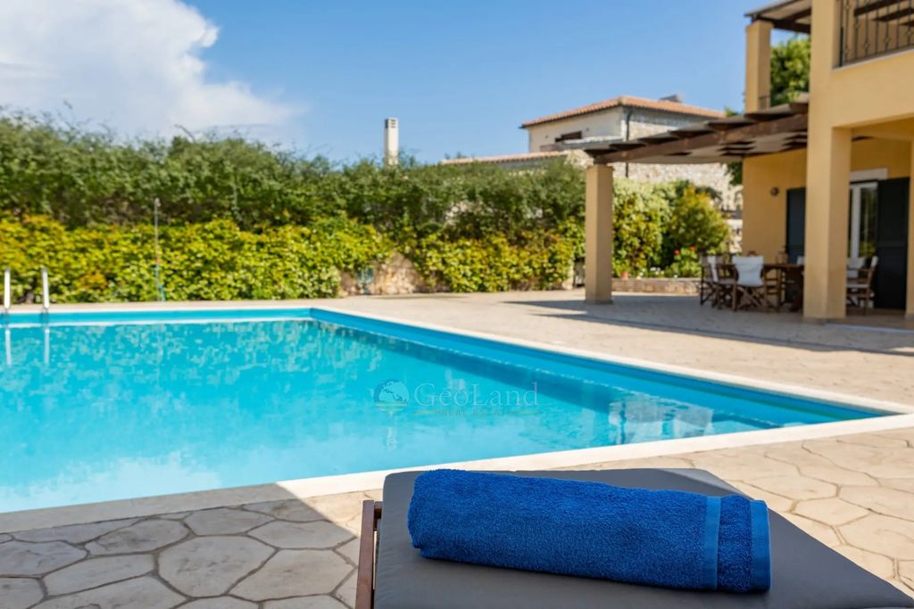 Property photo 3 of 26