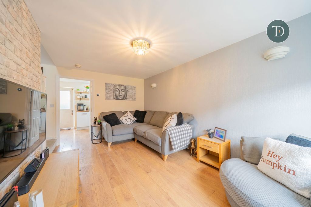 Property photo 3 of 26