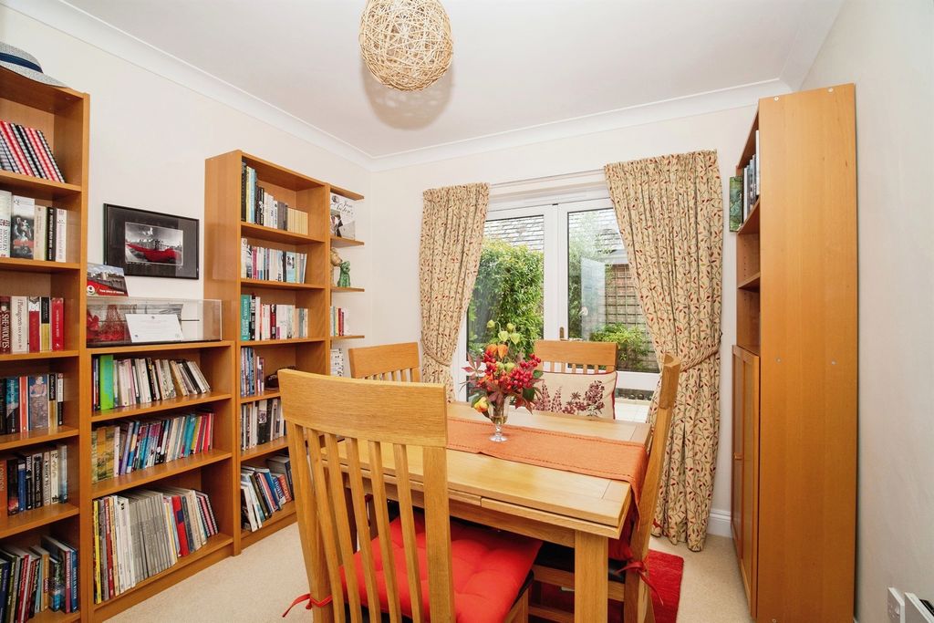 Property photo 3 of 19