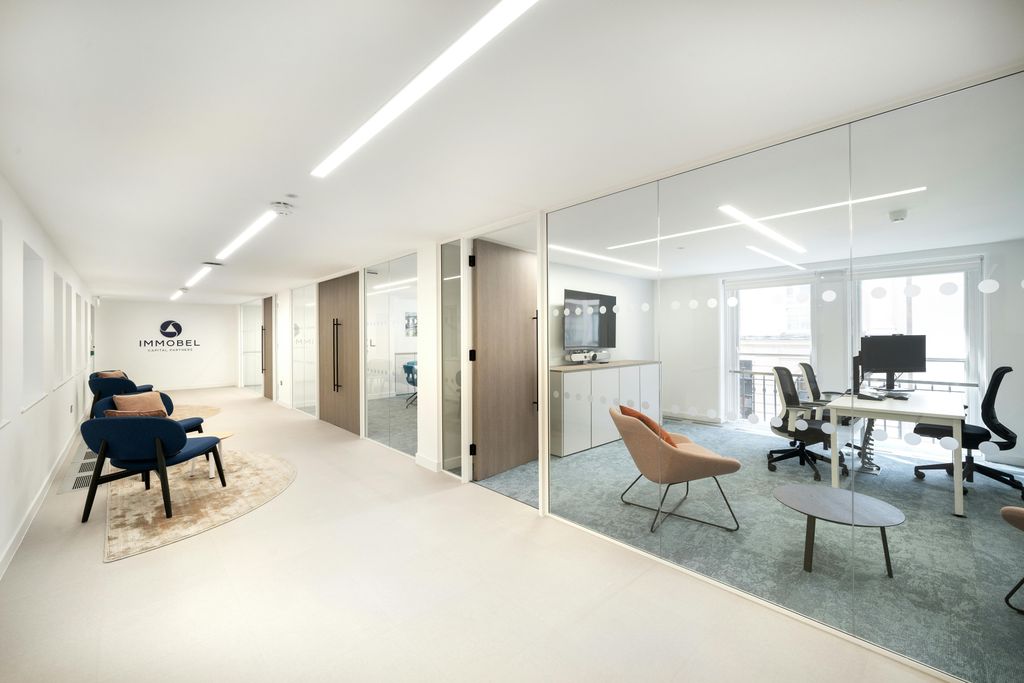 Property photo 2 of 71 Princeshojermynst12Mezz.Jpg