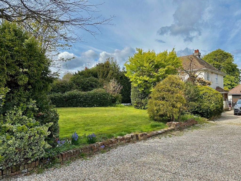 Property photo 3 of 19 Picture No. 11