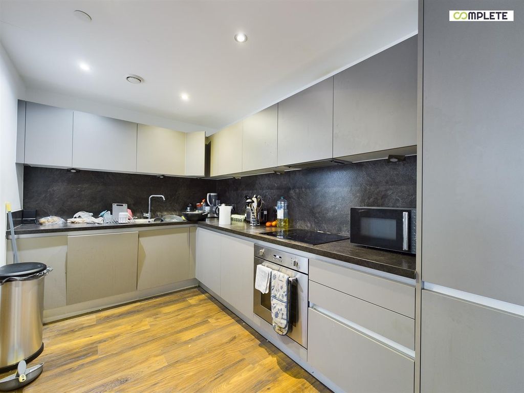 Property photo 2 of 26 Cam01231G0-Pr0026-Still006.Jpg