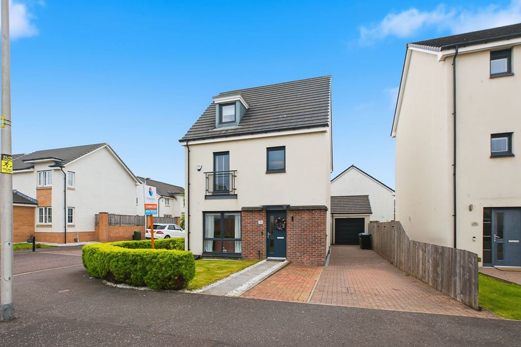 Property photo 1 of 31