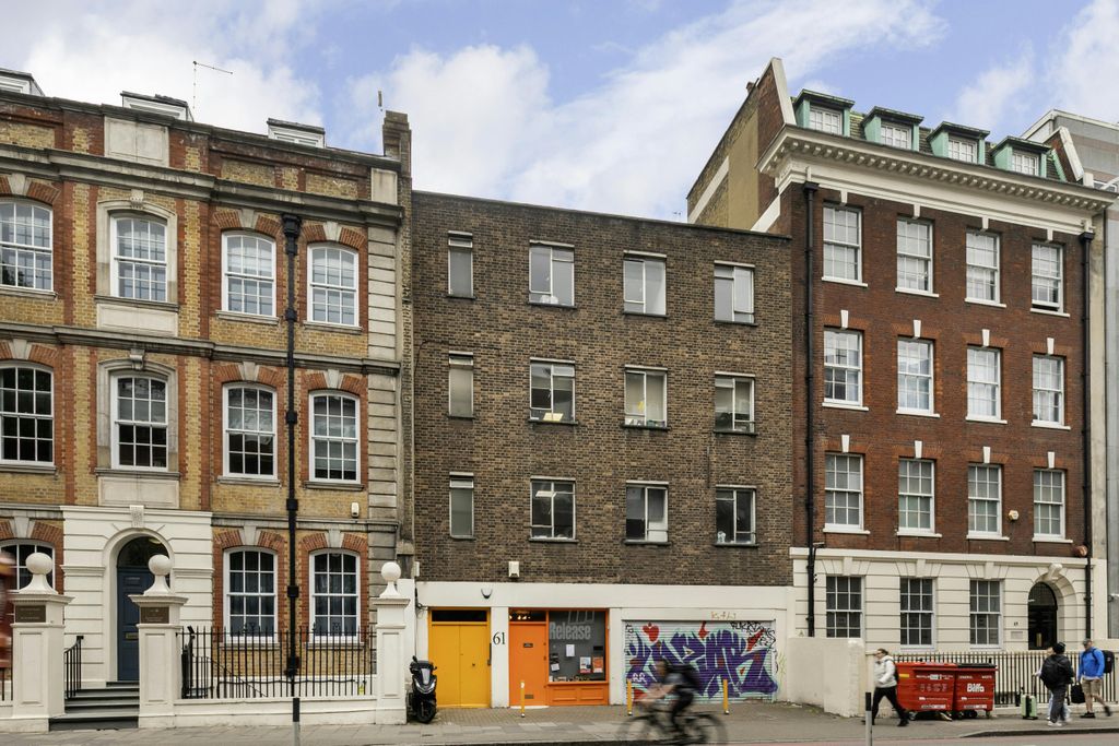 Property photo 1 of 7 61 Mansell  Street 3.Jpg