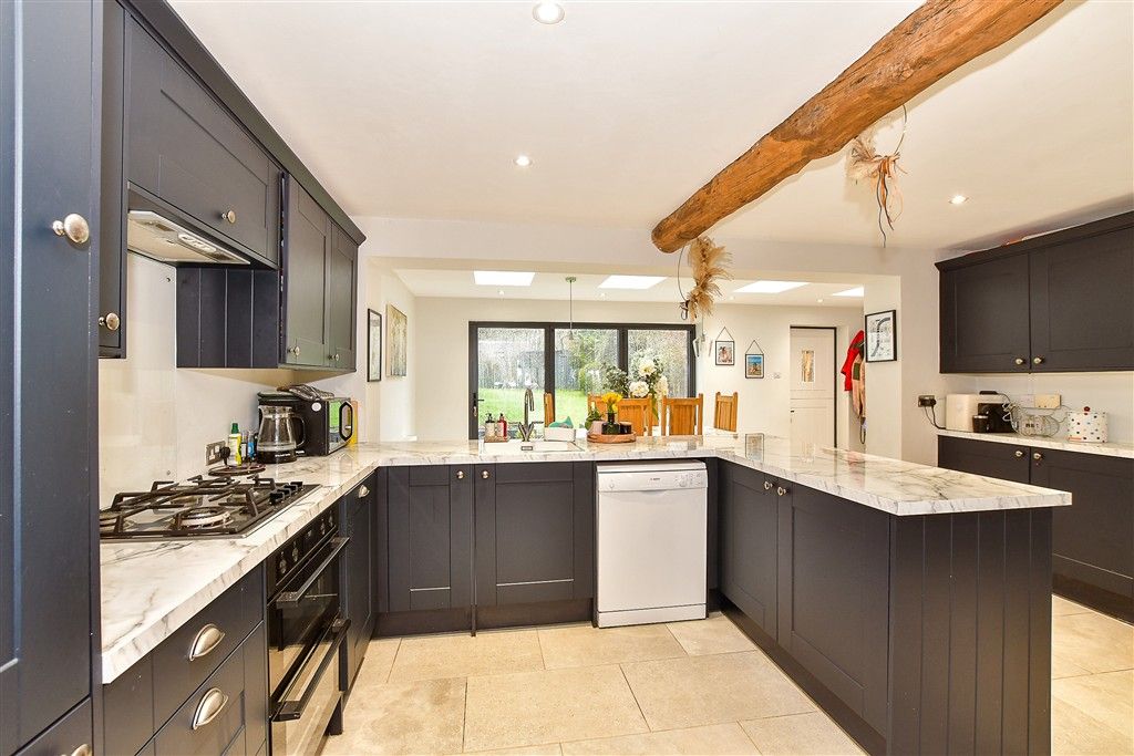 Property photo 1 of 11 Kitchen/Diner