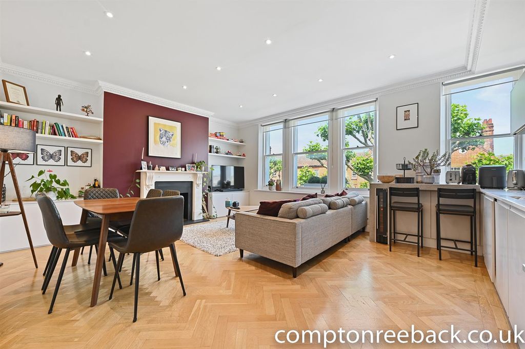 Property photo 1 of 9 Cr -  Elgin Avenue - 3 (1).Jpg