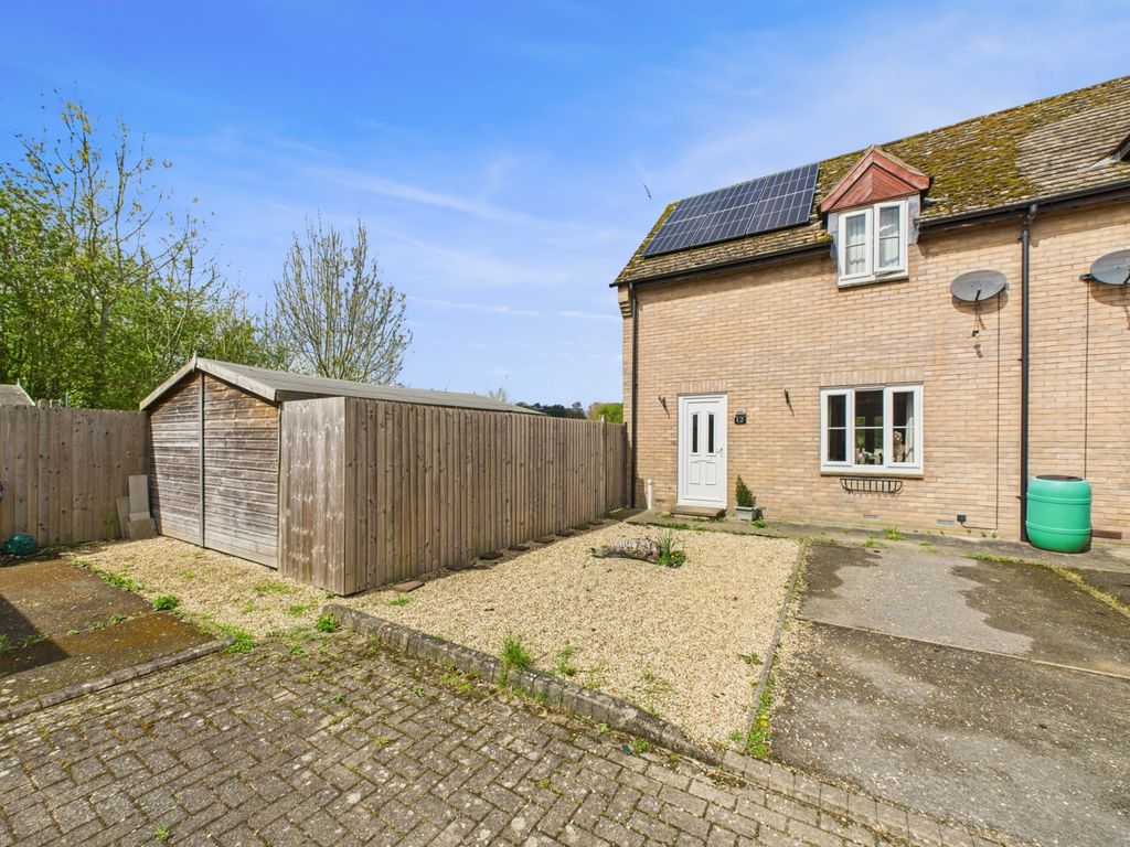 Property photo 1 of 9 Cam02313G0-Pr0079-Still015