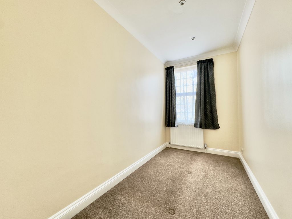 Property photo 3 of 5 Photo 1