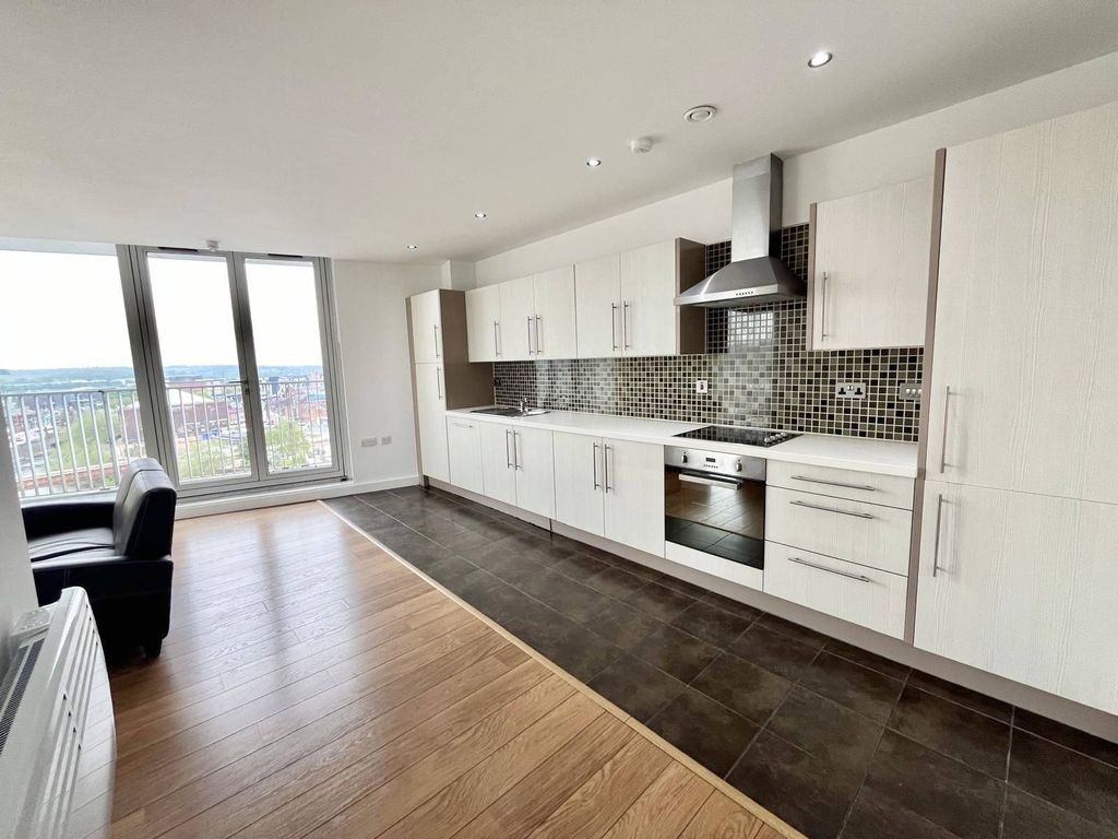 Property photo 1 of 7 2 Bedroom Apartment
