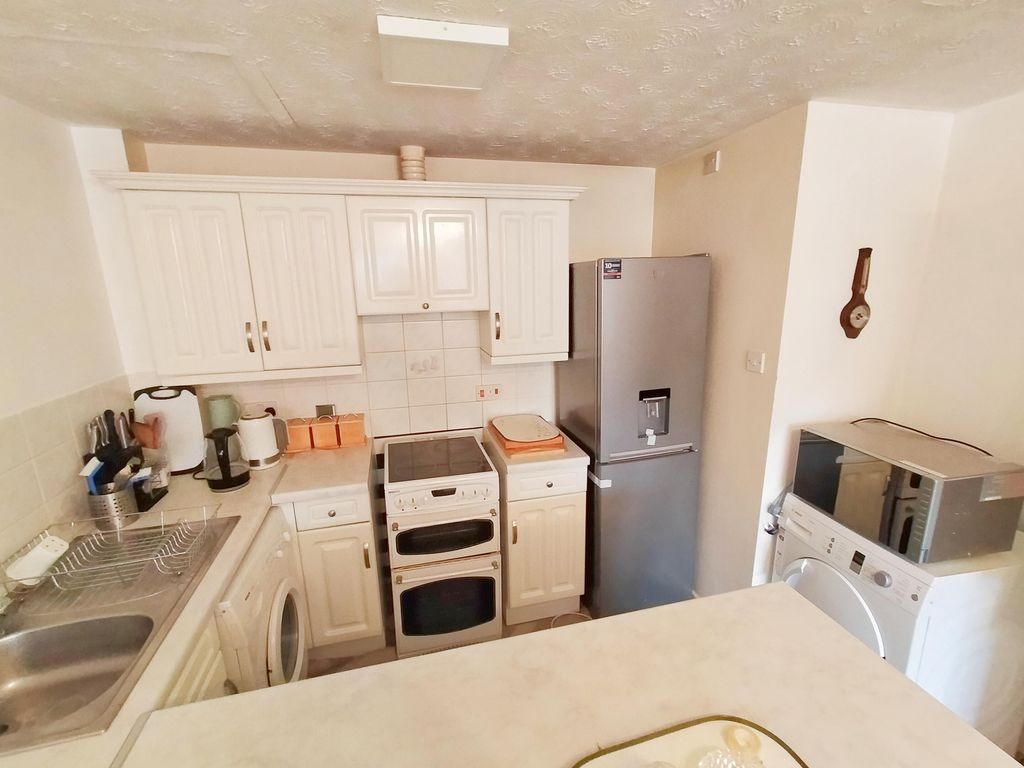 Property photo 2 of 14 Image