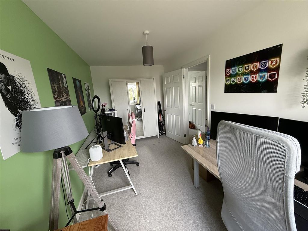 Property photo 3 of 9