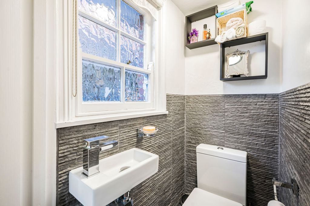 Additional image 15 of 5 bed semi-detached house for saleDryden Road, Enfield EN1