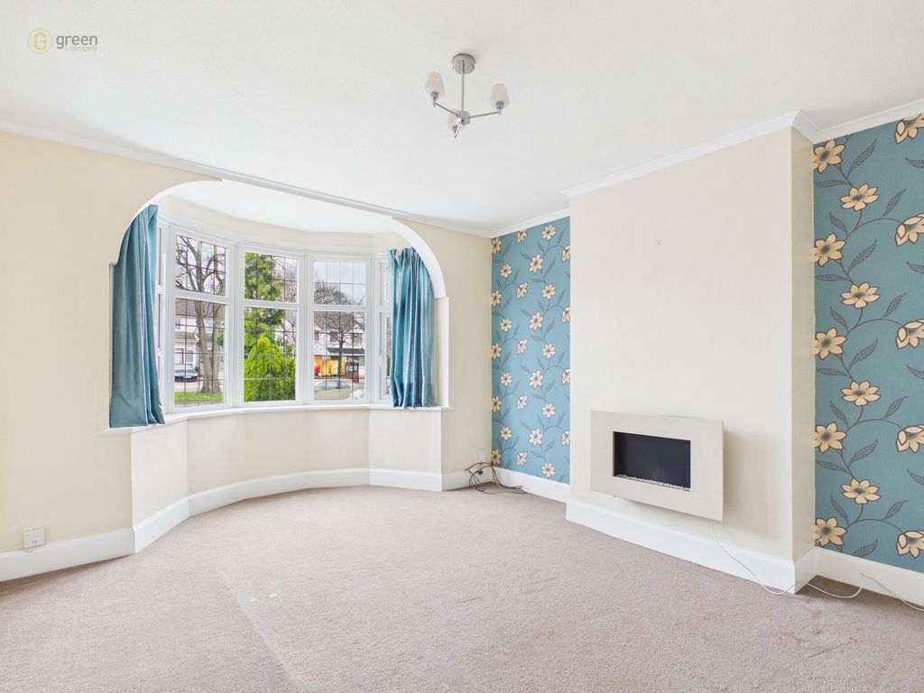 Property photo 3 of 38 Cam05591G0Pr0151Still004