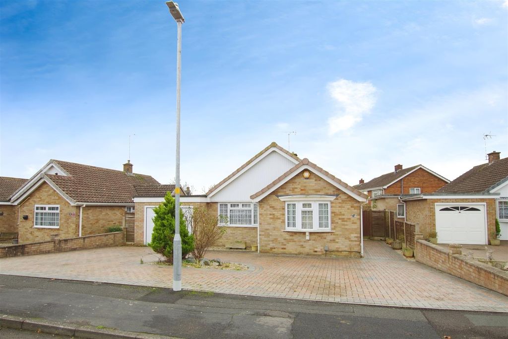 Property photo 1 of 12