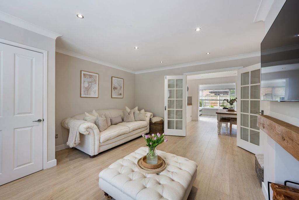 Property photo 3 of 26 5128436
