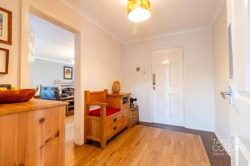 Property photo 3 of 33
