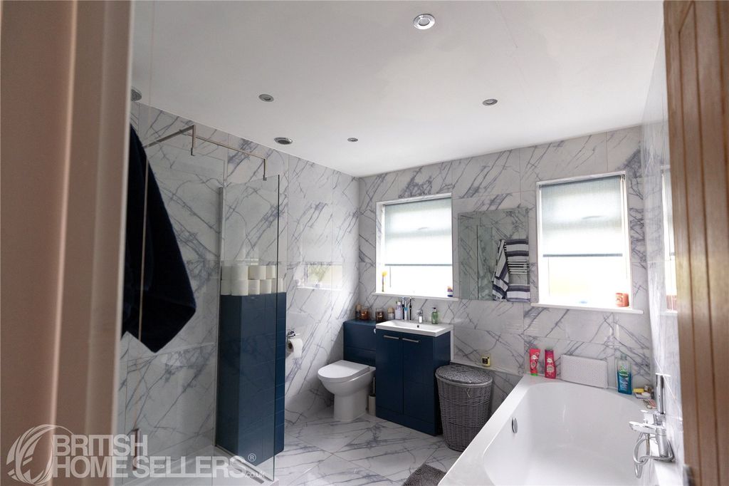 Property photo 3 of 25 Picture No. 03