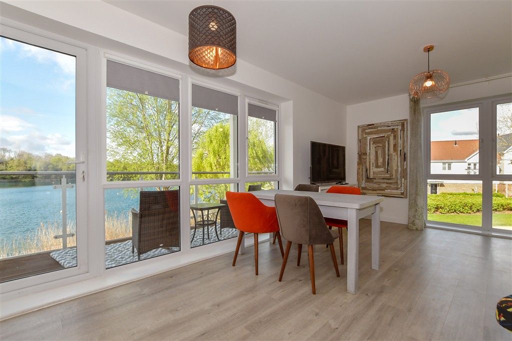 Property photo 1 of 11 Lounge/Kitchen/ Diner