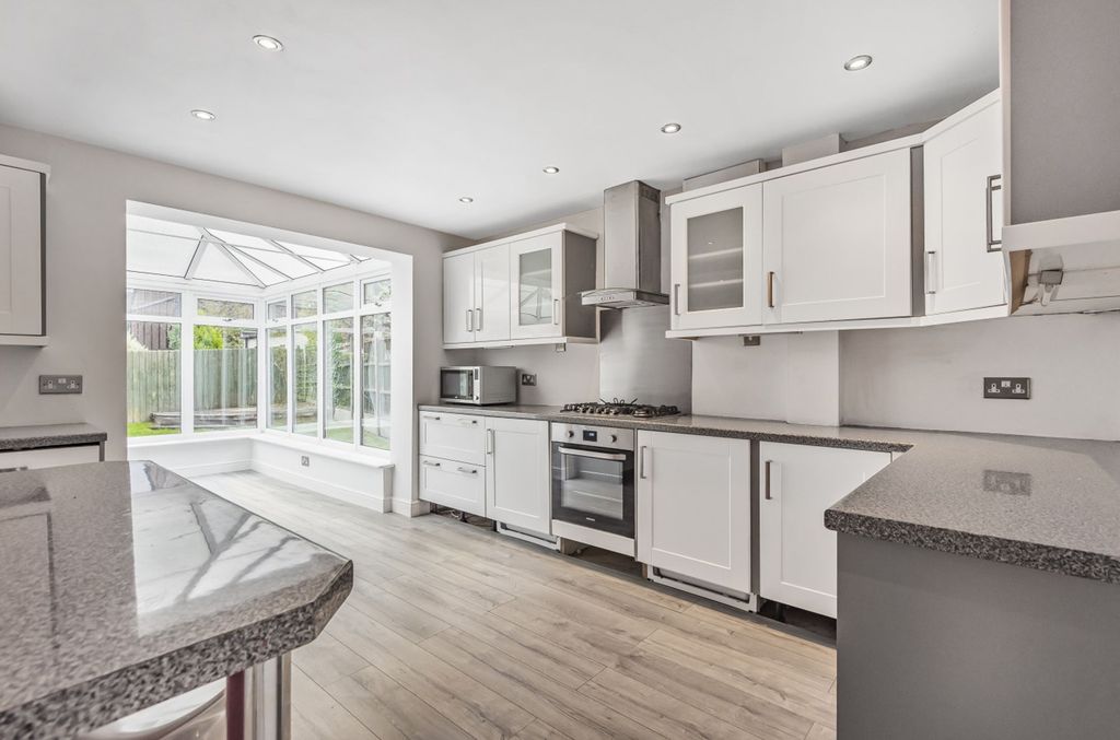 Property photo 2 of 11 Open Plan Kitchen