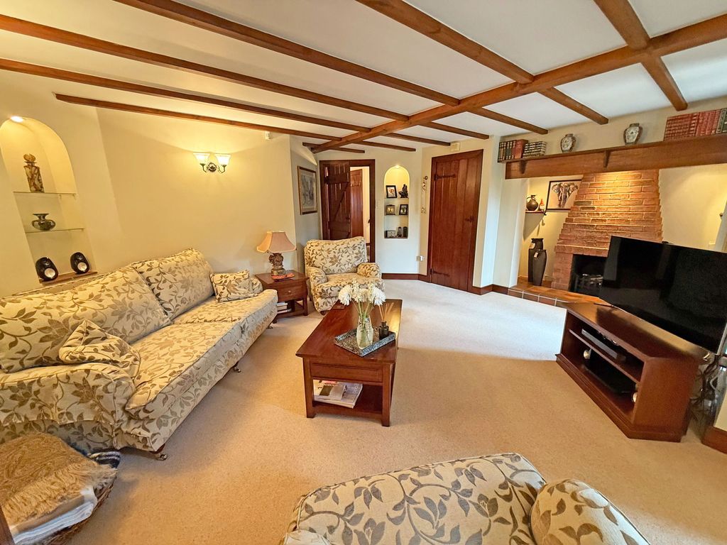 Property photo 2 of 29
