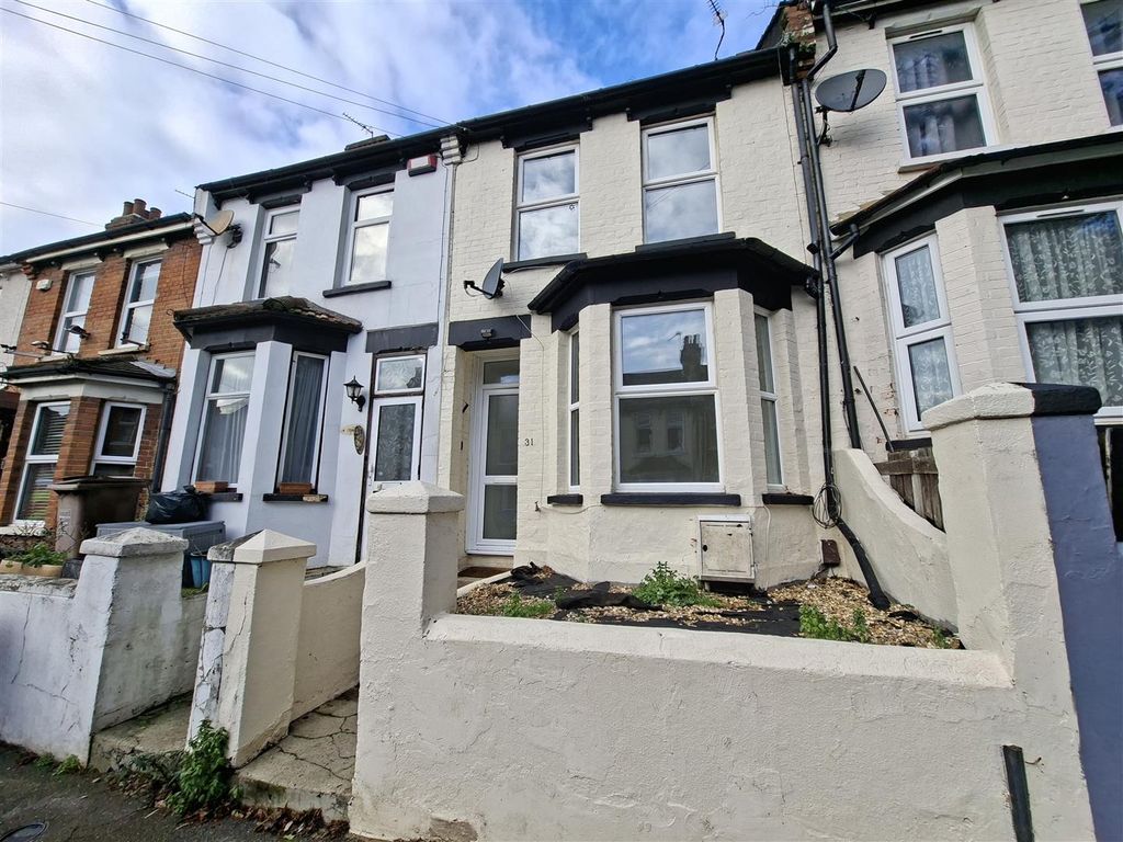 Property photo 1 of 23 Cecil Avenue