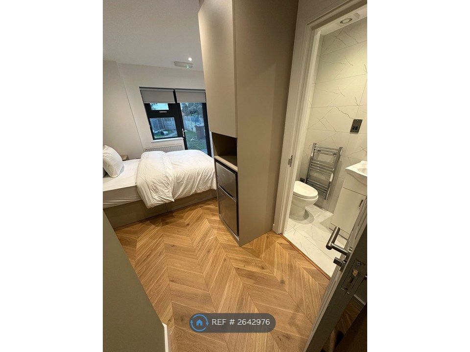 Property photo 2 of 10 Room B