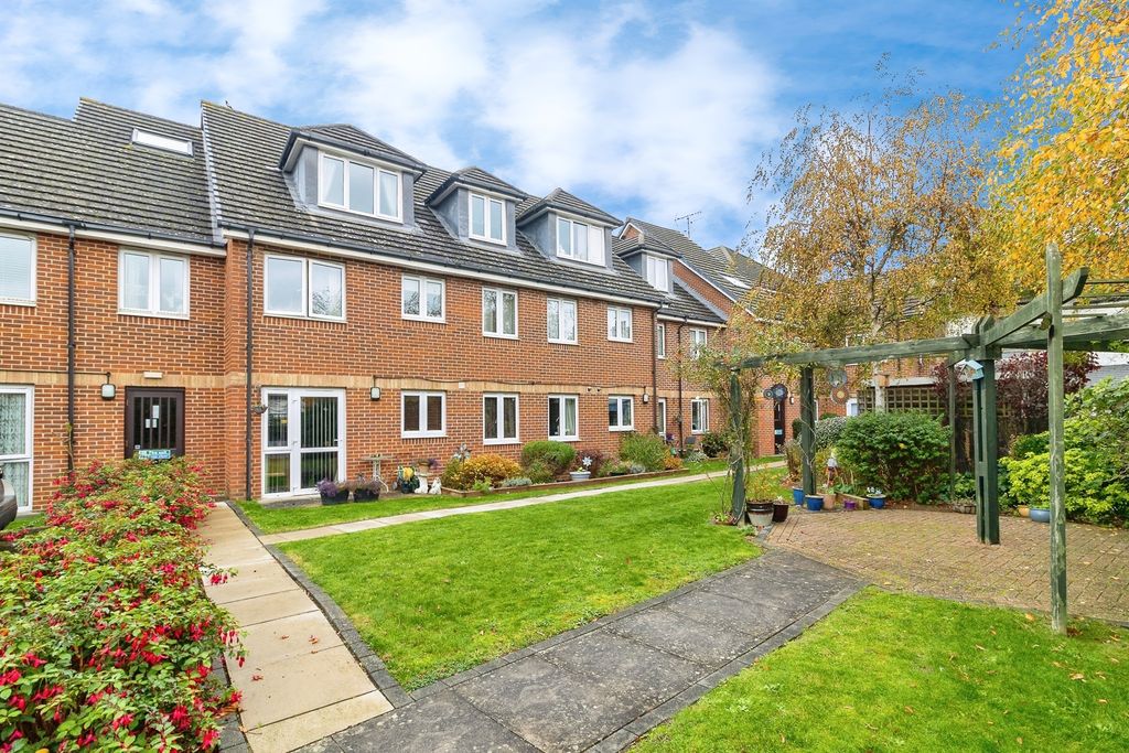 Property photo 1 of 17