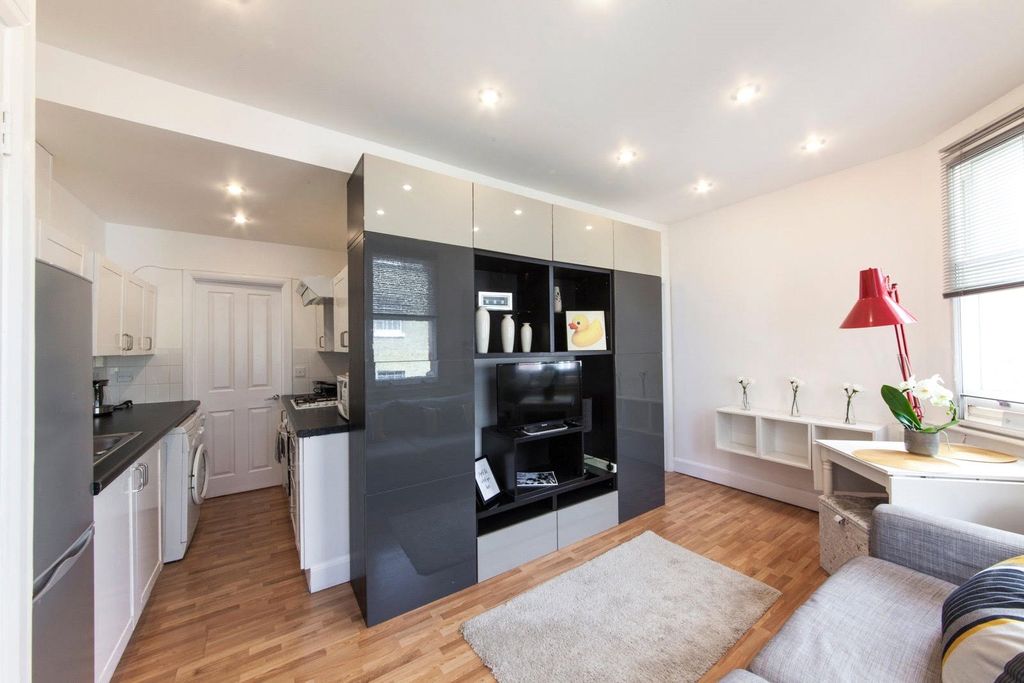 Property photo 1 of 13 Picture No. 04
