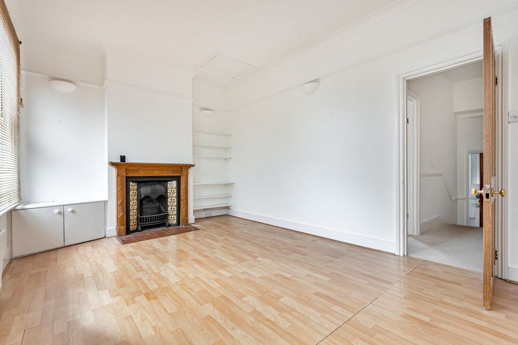 Property photo 1 of 10 Picture No. 23