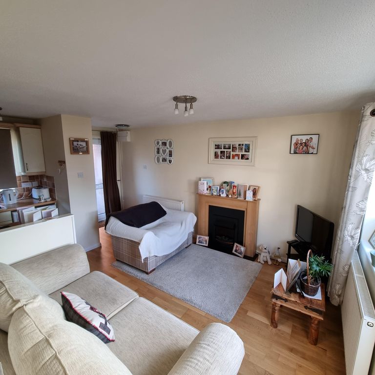 Property photo 3 of 8