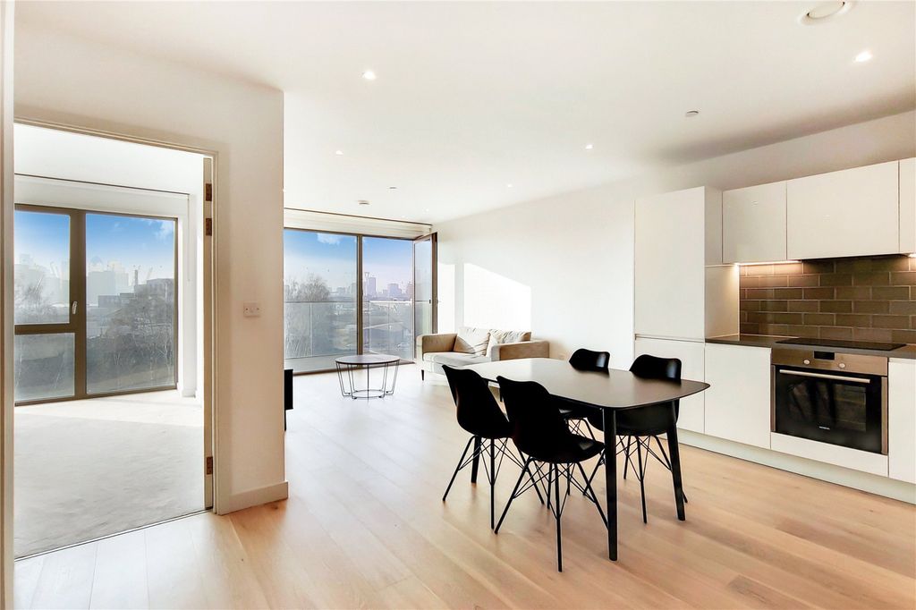 Property photo 2 of 20 Picture No. 38