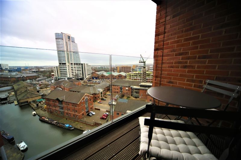 Property photo 3 of 10