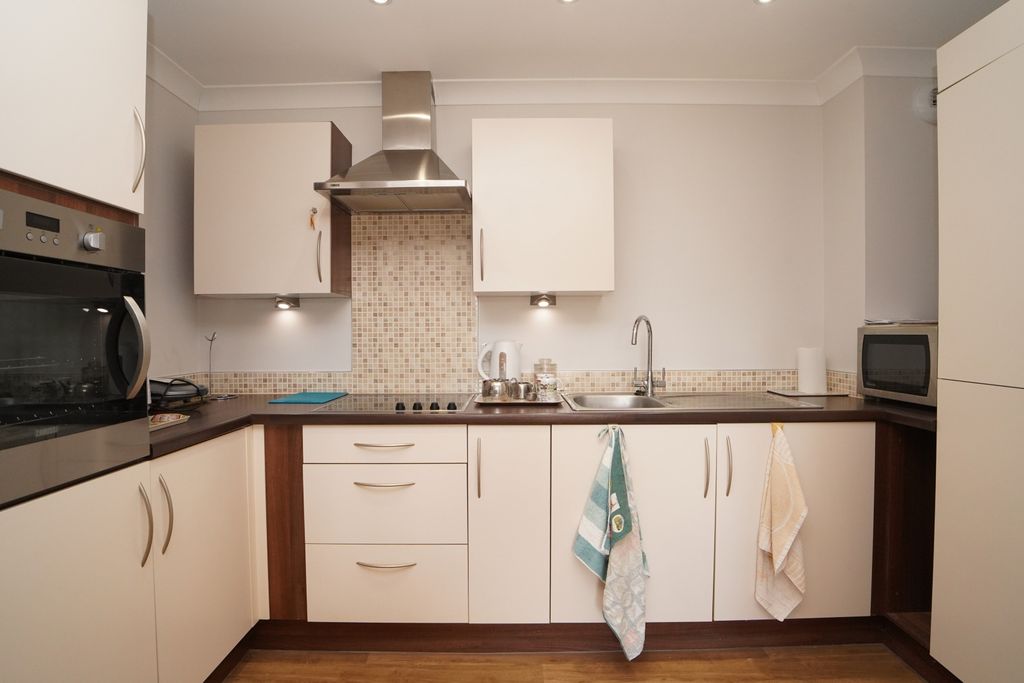 Property photo 3 of 7