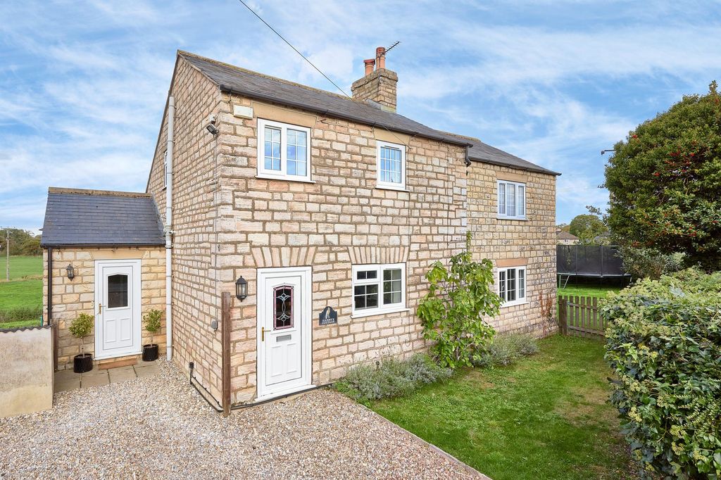 Property photo 3 of 41