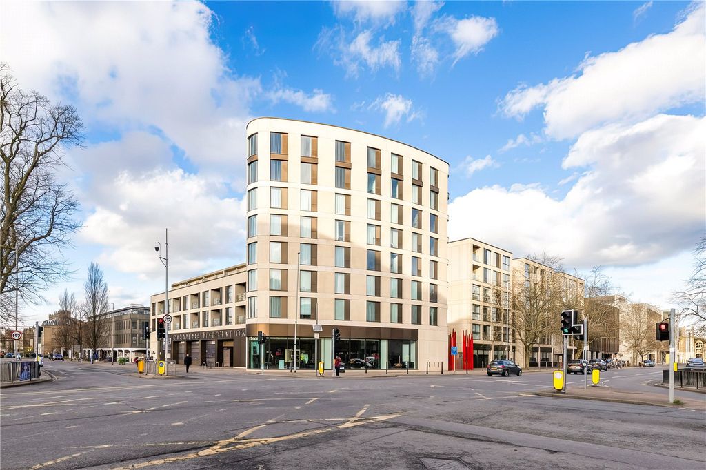 Property photo 1 of 10 Picture No. 02