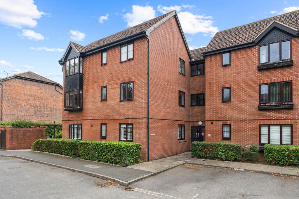 Property photo 1 of 12