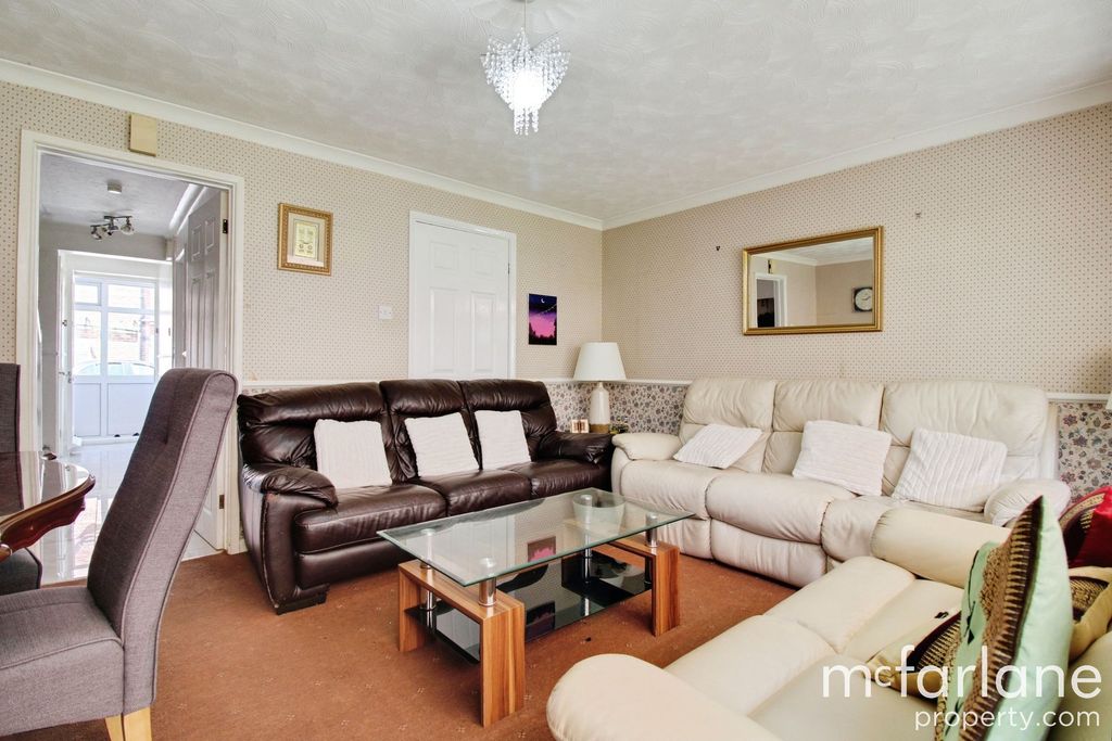 Property photo 3 of 21