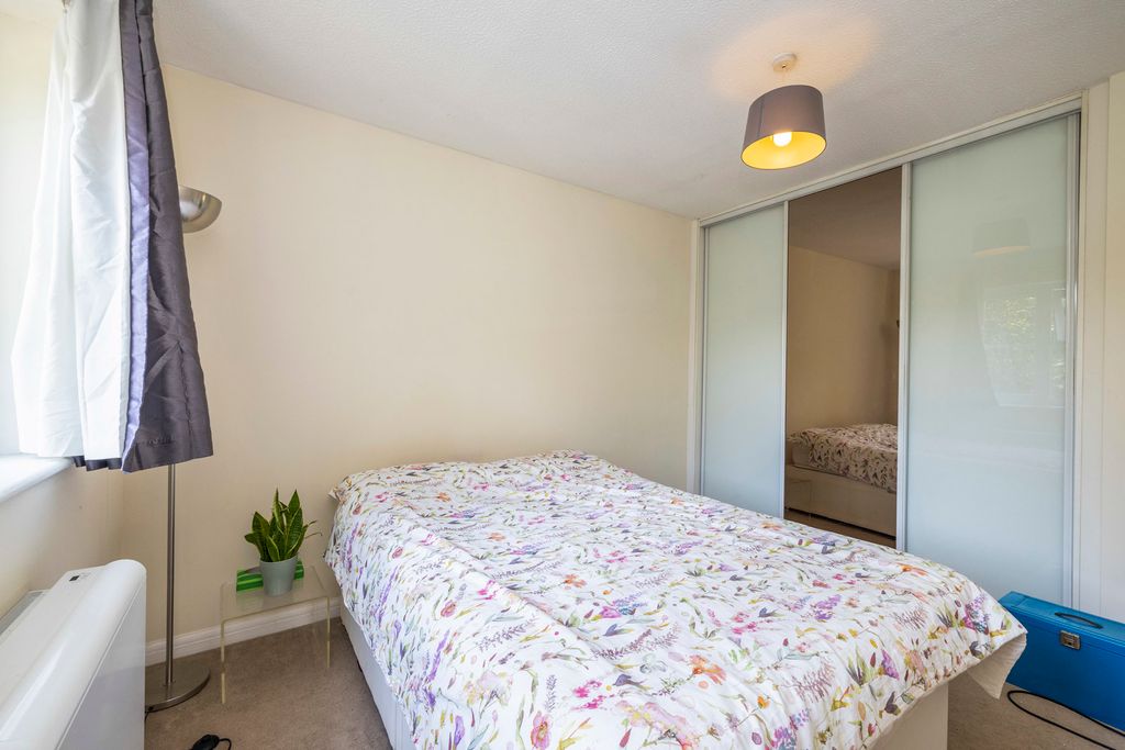 Property photo 3 of 11 Pbox-Img.Jpg