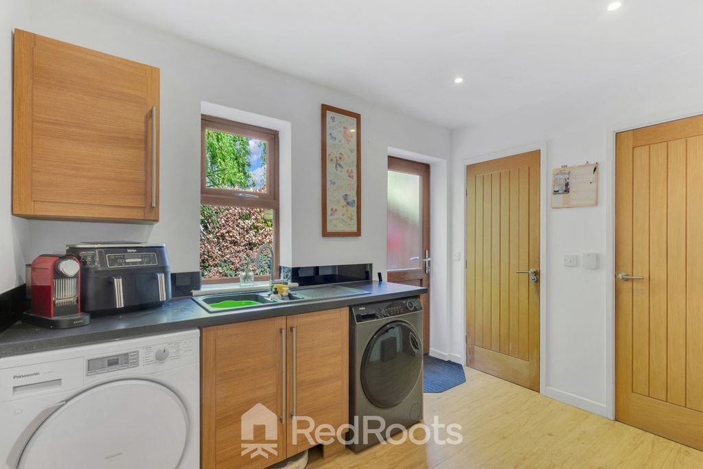 Additional image 11 of 4 bed detached house for salePark Drive, Sprotbrough, Doncaster DN5