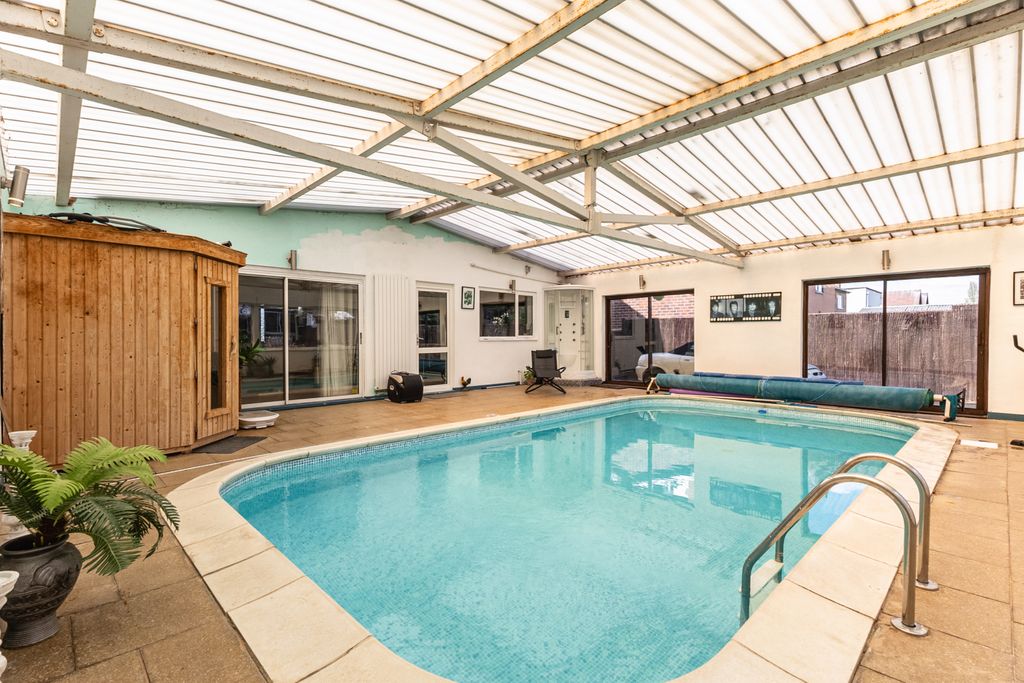 Property photo 3 of 30 Pool