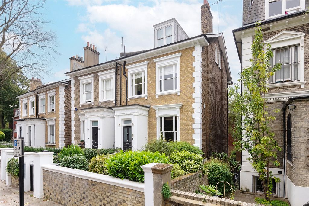 Property photo 1 of 12 Exterior