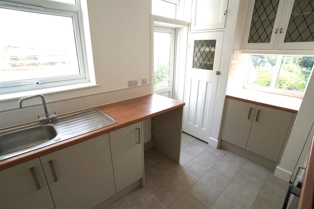 Property photo 2 of 7 Dsc00467-Modified.Jpg