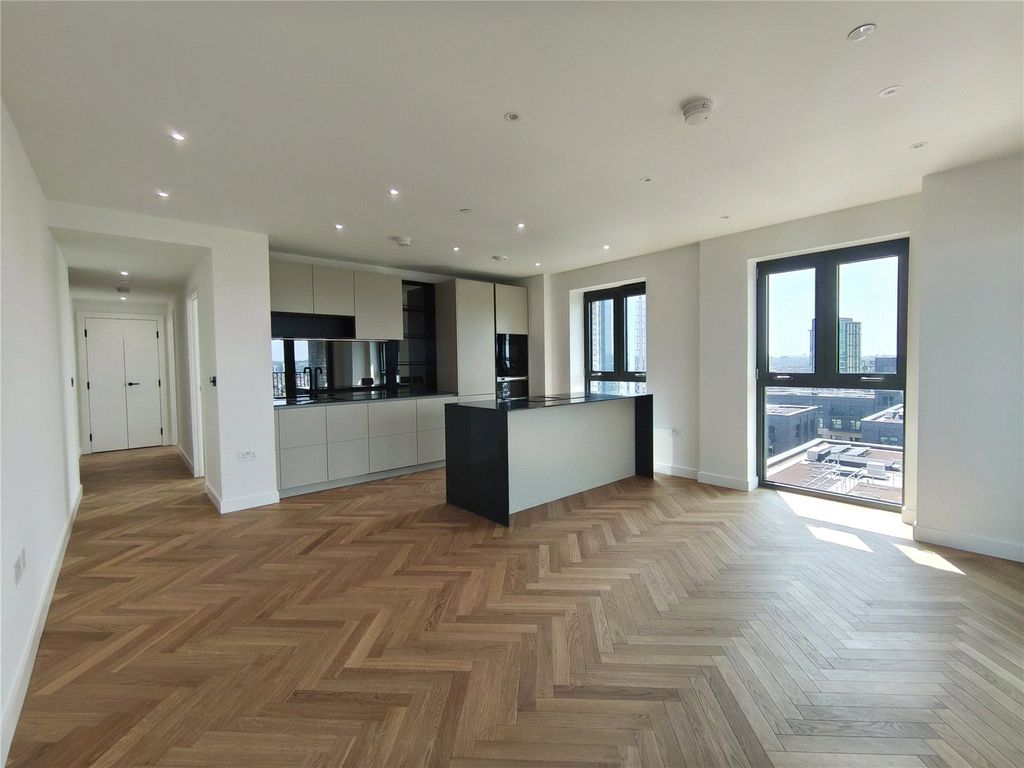 Property photo 1 of 17 Picture No. 05