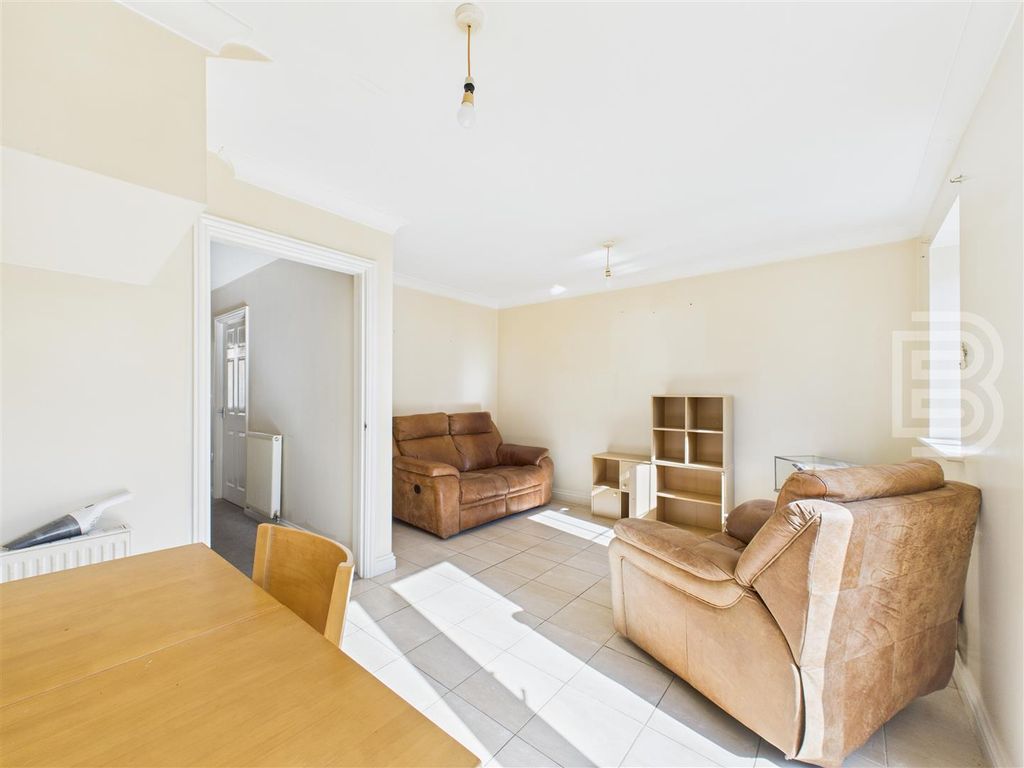 Property photo 3 of 15 Lounge Diner (1).Jpg