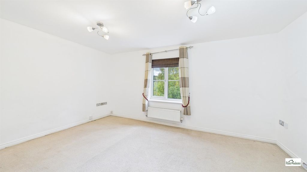 Property photo 3 of 11 Cam02085G0-Pr0209-Still004.Jpg