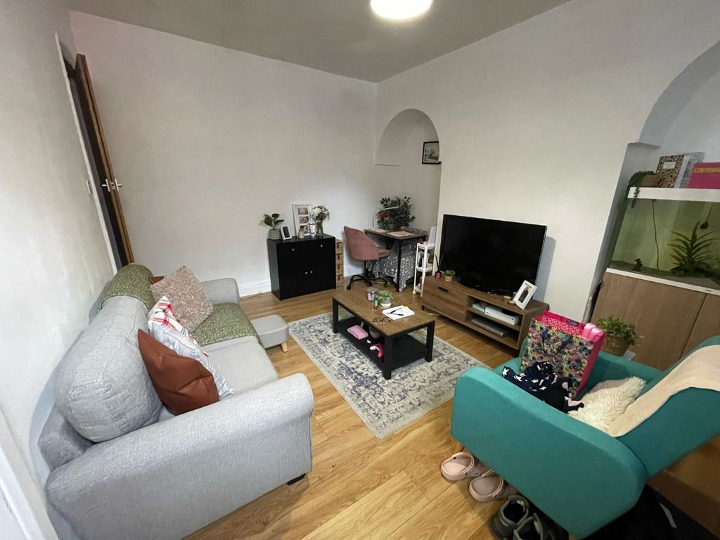 Property photo 3 of 3